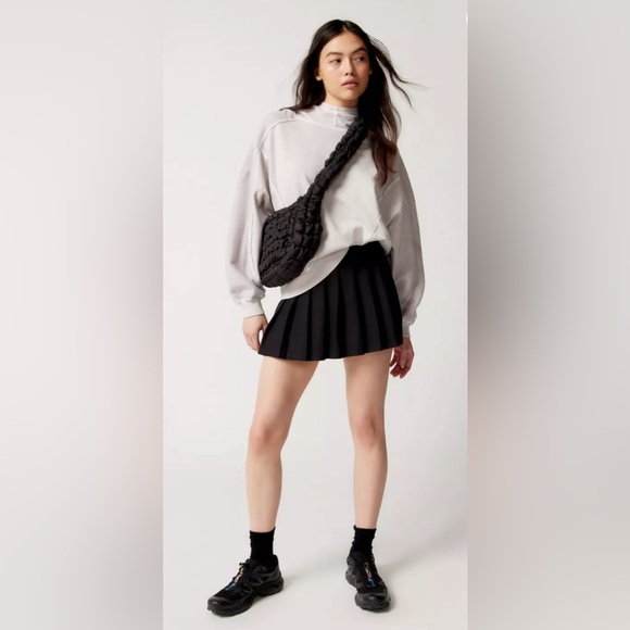 Urban Outfitters’Out From Under’ Ollie Sweatshirt Size Medium - Picture 3 of 16